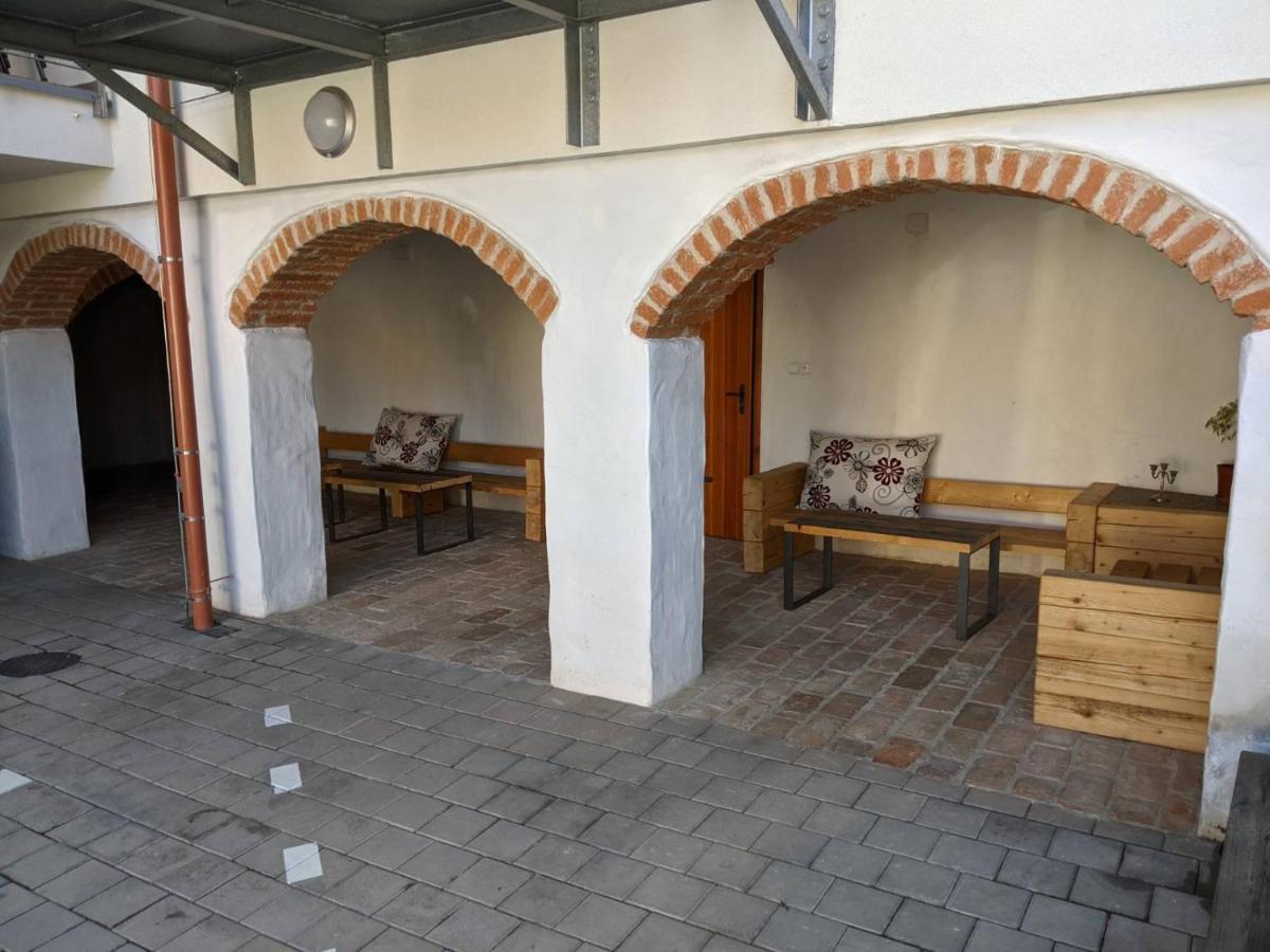 Rv Apartman Mikulov Exterior photo
